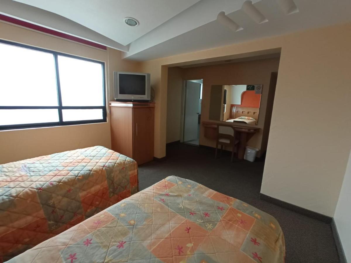 Hotel Terminal De Puebla Extérieur photo